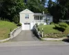 650 Warren Avenue, Mount Pleasant, NY, 2 Bedrooms Bedrooms, 5 Rooms Rooms,1 BathroomBathrooms,Residential,For Rent,Warren,0,985362 650 Warren Avenue, Mount Pleasant, NY, 2 Bedrooms Bedrooms, 5 Rooms Rooms,1 BathroomBathrooms,Residential,For Rent,Warren,0,985362