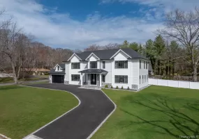 11 Edcris, Huntington, NY, 3 Bedrooms Bedrooms, 8 Rooms Rooms,2 BathroomsBathrooms,Residential,For Rent,Edcris,0,1000464 11 Edcris, Huntington, NY, 3 Bedrooms Bedrooms, 8 Rooms Rooms,2 BathroomsBathrooms,Residential,For Rent,Edcris,0,1000464
