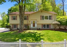 10 Sabin Drive, Ramapo, NY, 4 Bedrooms Bedrooms, 11 Rooms Rooms,2 BathroomsBathrooms,Residential,For Rent,Sabin,0,996084 10 Sabin Drive, Ramapo, NY, 4 Bedrooms Bedrooms, 11 Rooms Rooms,2 BathroomsBathrooms,Residential,For Rent,Sabin,0,996084
