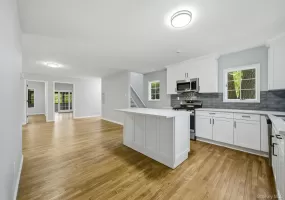 10 Woodland Lane, Huntington, NY, 3 Bedrooms Bedrooms, 8 Rooms Rooms,2 BathroomsBathrooms,Residential,For Rent,Woodland,0,938221 10 Woodland Lane, Huntington, NY, 3 Bedrooms Bedrooms, 8 Rooms Rooms,2 BathroomsBathrooms,Residential,For Rent,Woodland,0,938221