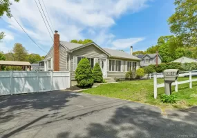 37 Harper Street, Brookhaven, NY, 3 Bedrooms Bedrooms, 6 Rooms Rooms,2 BathroomsBathrooms,Residential,For Rent,Harper,0,987457 37 Harper Street, Brookhaven, NY, 3 Bedrooms Bedrooms, 6 Rooms Rooms,2 BathroomsBathrooms,Residential,For Rent,Harper,0,987457