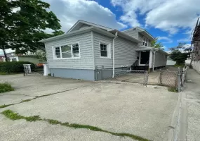 839 Clarence Avenue, New York, NY, 3 Bedrooms Bedrooms, 8 Rooms Rooms,3 BathroomsBathrooms,Residential,For Rent,Clarence,0,995287 839 Clarence Avenue, New York, NY, 3 Bedrooms Bedrooms, 8 Rooms Rooms,3 BathroomsBathrooms,Residential,For Rent,Clarence,0,995287
