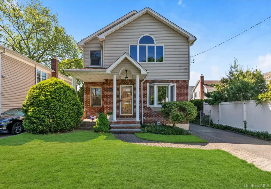 1602 Imperial Avenue, North Hempstead, NY, 3 Bedrooms Bedrooms, 8 Rooms Rooms,2 BathroomsBathrooms,Residential,For Rent,Imperial,0,999448 1602 Imperial Avenue, North Hempstead, NY, 3 Bedrooms Bedrooms, 8 Rooms Rooms,2 BathroomsBathrooms,Residential,For Rent,Imperial,0,999448