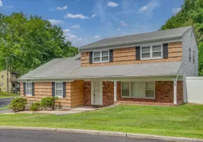 7 Shaw Lane, Greenburgh, NY, 4 Bedrooms Bedrooms, 8 Rooms Rooms,2 BathroomsBathrooms,Residential Lease,For Rent,Shaw,0,998263 7 Shaw Lane, Greenburgh, NY, 4 Bedrooms Bedrooms, 8 Rooms Rooms,2 BathroomsBathrooms,Residential Lease,For Rent,Shaw,0,998263