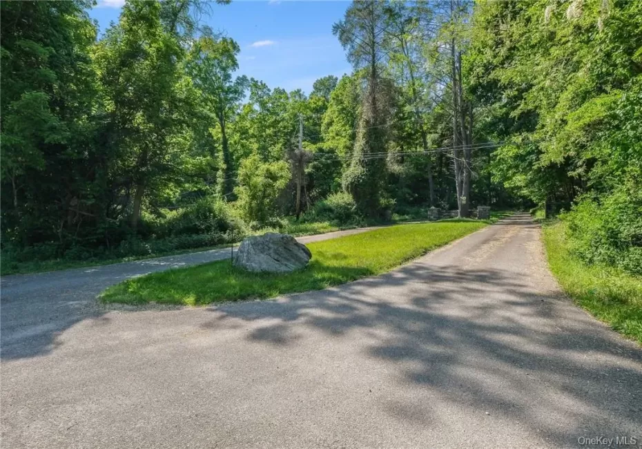 3 Route 100, Somers, NY, ,Land,For Rent,Route 100,0,H6302034 3 Route 100, Somers, NY, ,Land,For Rent,Route 100,0,H6302034