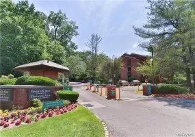 1332 Midland Avenue, Yonkers, NY, 2 Bedrooms Bedrooms, 5 Rooms Rooms,2 BathroomsBathrooms,Residential,For Rent,Midland,0,954331 1332 Midland Avenue, Yonkers, NY, 2 Bedrooms Bedrooms, 5 Rooms Rooms,2 BathroomsBathrooms,Residential,For Rent,Midland,0,954331