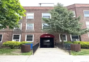 141-24 78th Road, New York, NY, 1 Bedroom Bedrooms, 4 Rooms Rooms,1 BathroomBathrooms,Residential,For Rent,78th,0,1000691 141-24 78th Road, New York, NY, 1 Bedroom Bedrooms, 4 Rooms Rooms,1 BathroomBathrooms,Residential,For Rent,78th,0,1000691