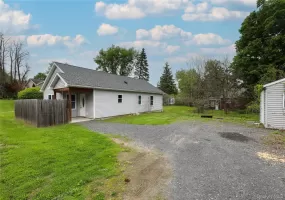 22 Apple Street, Kingston, NY, 2 Bedrooms Bedrooms, 4 Rooms Rooms,1 BathroomBathrooms,Residential,For Rent,Apple,0,1001081 22 Apple Street, Kingston, NY, 2 Bedrooms Bedrooms, 4 Rooms Rooms,1 BathroomBathrooms,Residential,For Rent,Apple,0,1001081