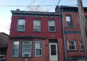 72 Lander Street, Newburgh (city), NY, 3 Bedrooms Bedrooms, 8 Rooms Rooms,1 BathroomBathrooms,Residential,For Rent,Lander,0,962794 72 Lander Street, Newburgh (city), NY, 3 Bedrooms Bedrooms, 8 Rooms Rooms,1 BathroomBathrooms,Residential,For Rent,Lander,0,962794