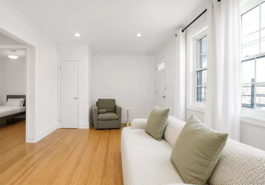 224-08 Horace Harding, New York, NY, 2 Bedrooms Bedrooms, 5 Rooms Rooms,1 BathroomBathrooms,Residential,For Rent,Horace Harding,0,1001238 224-08 Horace Harding, New York, NY, 2 Bedrooms Bedrooms, 5 Rooms Rooms,1 BathroomBathrooms,Residential,For Rent,Horace Harding,0,1001238