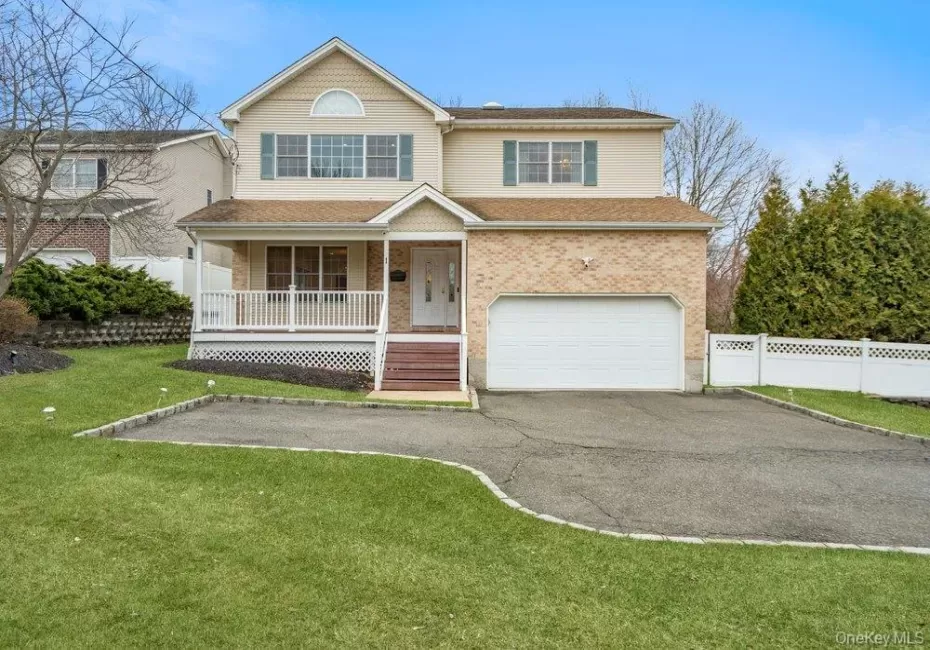 1 Fairway Drive, Oyster Bay, NY, 4 Bedrooms Bedrooms, 8 Rooms Rooms,3 BathroomsBathrooms,Residential,For Rent,Fairway,0,874515 1 Fairway Drive, Oyster Bay, NY, 4 Bedrooms Bedrooms, 8 Rooms Rooms,3 BathroomsBathrooms,Residential,For Rent,Fairway,0,874515