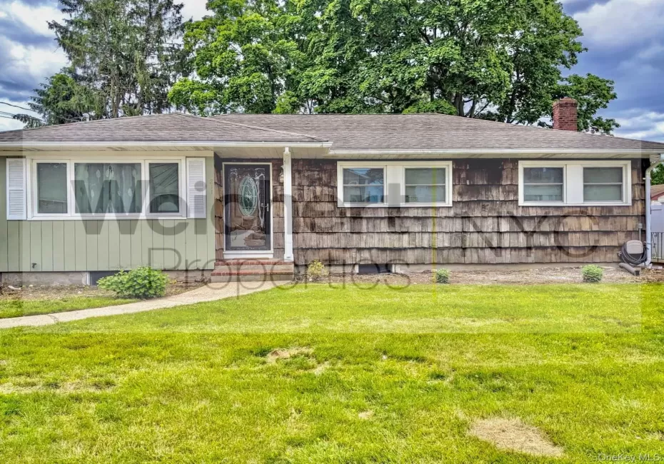 211 22nd, Huntington, NY, 3 Bedrooms Bedrooms, 6 Rooms Rooms,1 BathroomBathrooms,Residential Lease,For Rent,22nd,0,1001380 211 22nd, Huntington, NY, 3 Bedrooms Bedrooms, 6 Rooms Rooms,1 BathroomBathrooms,Residential Lease,For Rent,22nd,0,1001380