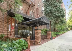 67-30 Clyde Street, New York, NY, 2 Bedrooms Bedrooms, 5 Rooms Rooms,1 BathroomBathrooms,Residential,For Rent,Clyde,0,985710 67-30 Clyde Street, New York, NY, 2 Bedrooms Bedrooms, 5 Rooms Rooms,1 BathroomBathrooms,Residential,For Rent,Clyde,0,985710