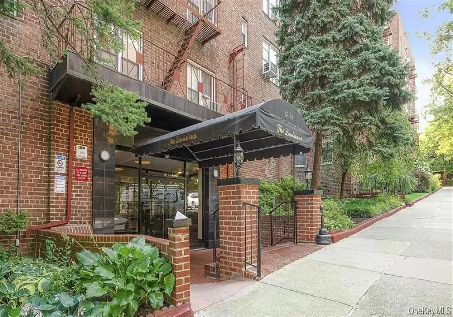 67-30 Clyde Street, New York, NY, 2 Bedrooms Bedrooms, 5 Rooms Rooms,1 BathroomBathrooms,Residential,For Rent,Clyde,0,985710 67-30 Clyde Street, New York, NY, 2 Bedrooms Bedrooms, 5 Rooms Rooms,1 BathroomBathrooms,Residential,For Rent,Clyde,0,985710