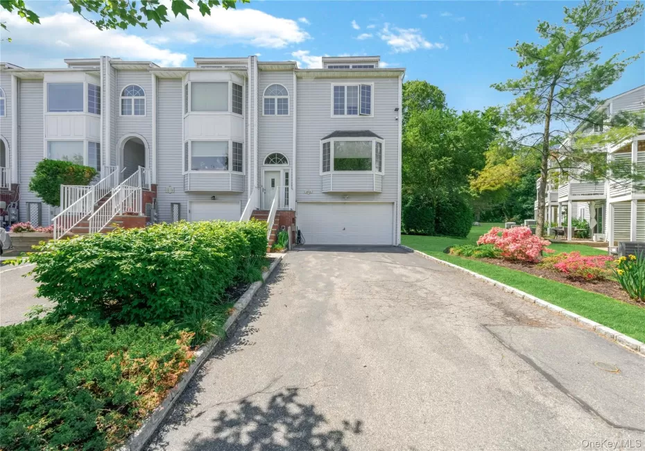 24002 Oak Park Drive, New York, NY, 3 Bedrooms Bedrooms, 9 Rooms Rooms,2 BathroomsBathrooms,Residential,For Rent,Oak Park,0,999073 24002 Oak Park Drive, New York, NY, 3 Bedrooms Bedrooms, 9 Rooms Rooms,2 BathroomsBathrooms,Residential,For Rent,Oak Park,0,999073