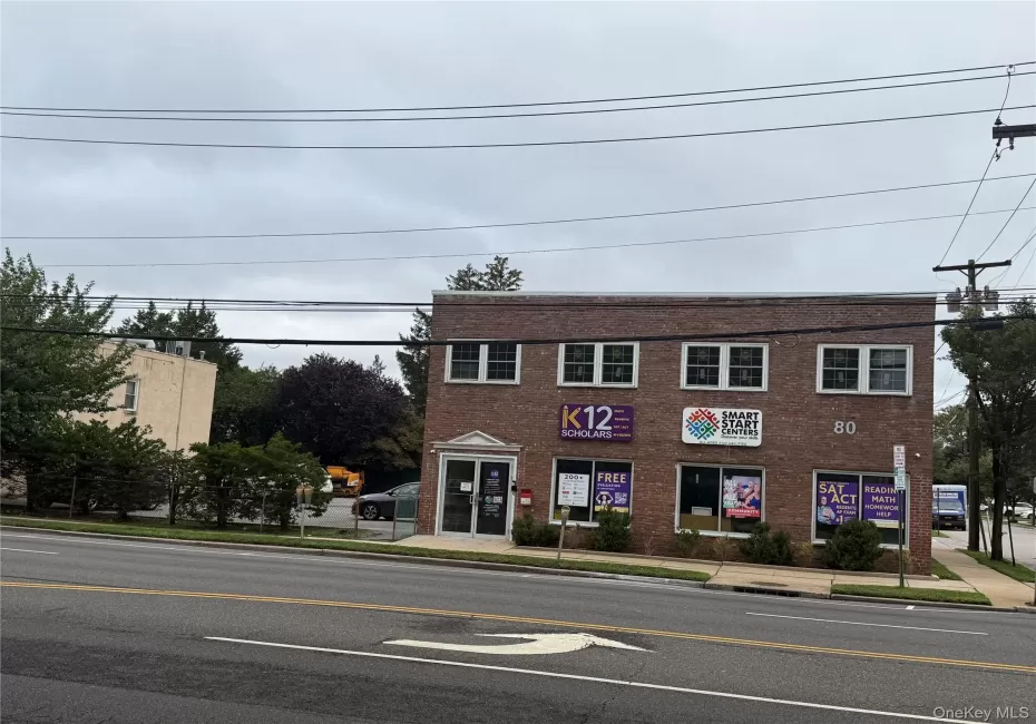 80 Old country Road, Hempstead, NY, 3 Bedrooms Bedrooms, 6 Rooms Rooms,2 BathroomsBathrooms,Residential Lease,For Rent,Old country,0,1002118 80 Old country Road, Hempstead, NY, 3 Bedrooms Bedrooms, 6 Rooms Rooms,2 BathroomsBathrooms,Residential Lease,For Rent,Old country,0,1002118