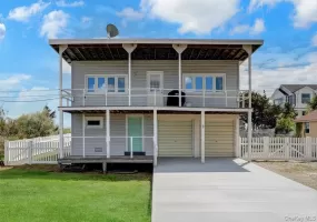 6 Oak Beach Road, Babylon, NY, 3 Bedrooms Bedrooms, 5 Rooms Rooms,1 BathroomBathrooms,Residential,For Rent,Oak Beach,0,1002216 6 Oak Beach Road, Babylon, NY, 3 Bedrooms Bedrooms, 5 Rooms Rooms,1 BathroomBathrooms,Residential,For Rent,Oak Beach,0,1002216