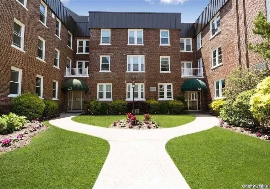 185 Atlantic Avenue, Hempstead, NY, 1 Bedroom Bedrooms, 3 Rooms Rooms,1 BathroomBathrooms,Residential,For Rent,Atlantic,0,996872 185 Atlantic Avenue, Hempstead, NY, 1 Bedroom Bedrooms, 3 Rooms Rooms,1 BathroomBathrooms,Residential,For Rent,Atlantic,0,996872