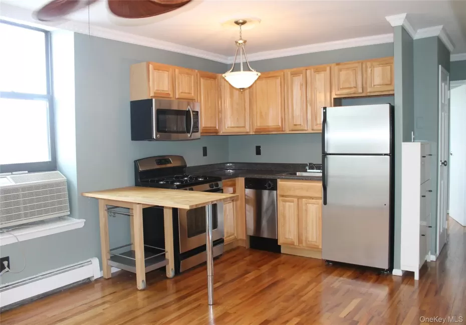 14-23 31 Avenue, New York, NY, 1 Bedroom Bedrooms, 3 Rooms Rooms,1 BathroomBathrooms,Residential,For Rent,31,0,965265 14-23 31 Avenue, New York, NY, 1 Bedroom Bedrooms, 3 Rooms Rooms,1 BathroomBathrooms,Residential,For Rent,31,0,965265