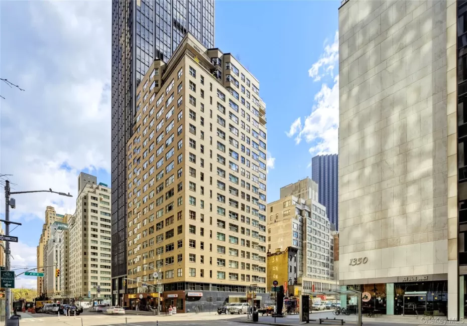 77 55th Street, New York, NY, 1 Bedroom Bedrooms, 3 Rooms Rooms,1 BathroomBathrooms,Residential,For Rent,55th,0,983154 77 55th Street, New York, NY, 1 Bedroom Bedrooms, 3 Rooms Rooms,1 BathroomBathrooms,Residential,For Rent,55th,0,983154