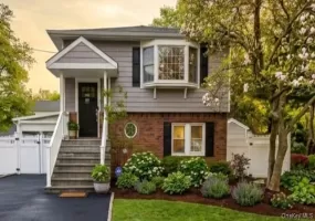 4 Florence Street, Smithtown, NY, 5 Bedrooms Bedrooms, 10 Rooms Rooms,2 BathroomsBathrooms,Residential,For Rent,Florence,0,992164 4 Florence Street, Smithtown, NY, 5 Bedrooms Bedrooms, 10 Rooms Rooms,2 BathroomsBathrooms,Residential,For Rent,Florence,0,992164
