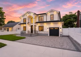 26 Kingston Avenue, Oyster Bay, NY, 5 Bedrooms Bedrooms, 9 Rooms Rooms,4 BathroomsBathrooms,Residential,For Rent,Kingston,0,1001306 26 Kingston Avenue, Oyster Bay, NY, 5 Bedrooms Bedrooms, 9 Rooms Rooms,4 BathroomsBathrooms,Residential,For Rent,Kingston,0,1001306