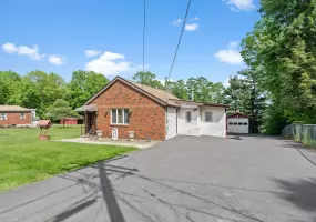 31 Highview Terrace, Mamakating, NY, 2 Bedrooms Bedrooms, 6 Rooms Rooms,1 BathroomBathrooms,Residential,For Rent,Highview,0,1000286 31 Highview Terrace, Mamakating, NY, 2 Bedrooms Bedrooms, 6 Rooms Rooms,1 BathroomBathrooms,Residential,For Rent,Highview,0,1000286