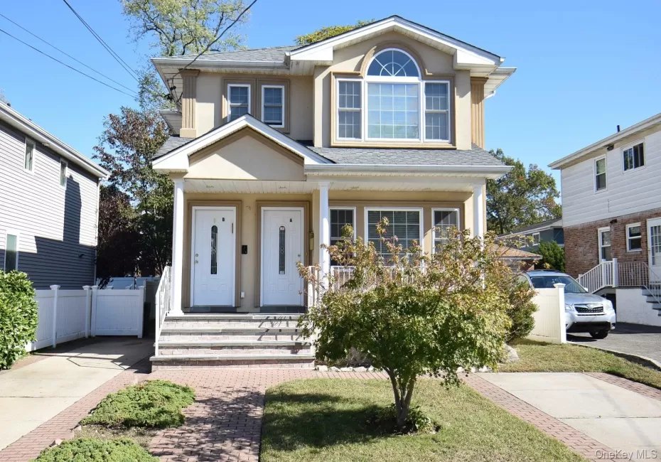 74 Firwood Road, North Hempstead, NY, 3 Bedrooms Bedrooms, 7 Rooms Rooms,2 BathroomsBathrooms,Residential Lease,For Rent,Firwood,0,1002267 74 Firwood Road, North Hempstead, NY, 3 Bedrooms Bedrooms, 7 Rooms Rooms,2 BathroomsBathrooms,Residential Lease,For Rent,Firwood,0,1002267