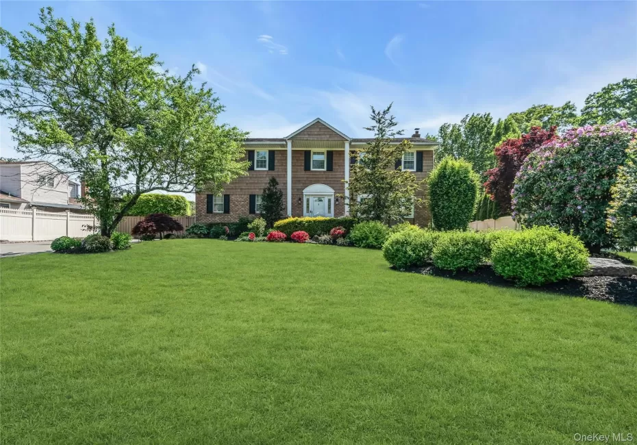 18 Ron Court, Smithtown, NY, 5 Bedrooms Bedrooms, 9 Rooms Rooms,2 BathroomsBathrooms,Residential,For Rent,Ron,0,KEY1001202 18 Ron Court, Smithtown, NY, 5 Bedrooms Bedrooms, 9 Rooms Rooms,2 BathroomsBathrooms,Residential,For Rent,Ron,0,KEY1001202