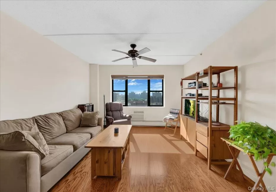 1275 Grant Avenue, New York, NY, 1 Bedroom Bedrooms, 4 Rooms Rooms,1 BathroomBathrooms,Residential,For Rent,Grant,0,1002098 1275 Grant Avenue, New York, NY, 1 Bedroom Bedrooms, 4 Rooms Rooms,1 BathroomBathrooms,Residential,For Rent,Grant,0,1002098