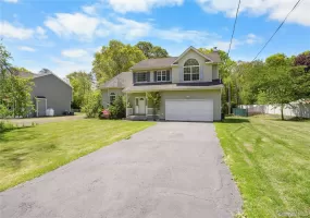 49 Kingsland Avenue, Brookhaven, NY, 4 Bedrooms Bedrooms, 7 Rooms Rooms,2 BathroomsBathrooms,Residential,For Rent,Kingsland,0,1002283 49 Kingsland Avenue, Brookhaven, NY, 4 Bedrooms Bedrooms, 7 Rooms Rooms,2 BathroomsBathrooms,Residential,For Rent,Kingsland,0,1002283