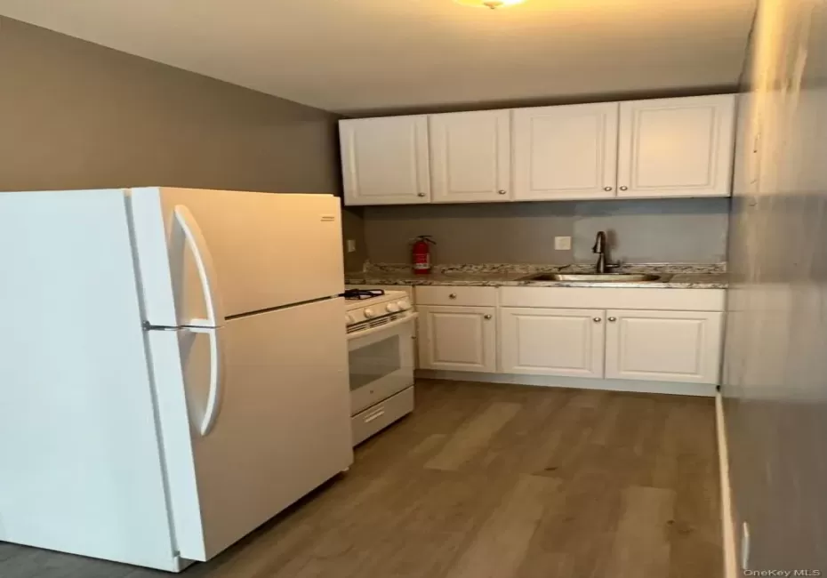 208 Main Street, Montgomery, NY, 1 Bedroom Bedrooms, 4 Rooms Rooms,1 BathroomBathrooms,Residential Lease,For Rent,Main,0,KEY1002475 208 Main Street, Montgomery, NY, 1 Bedroom Bedrooms, 4 Rooms Rooms,1 BathroomBathrooms,Residential Lease,For Rent,Main,0,KEY1002475