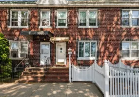 13342 129th Street, New York, NY, 3 Bedrooms Bedrooms, 7 Rooms Rooms,1 BathroomBathrooms,Residential,For Rent,129th,0,999332 13342 129th Street, New York, NY, 3 Bedrooms Bedrooms, 7 Rooms Rooms,1 BathroomBathrooms,Residential,For Rent,129th,0,999332