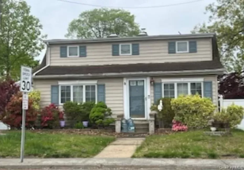 656 Meadow Avenue, Hempstead, NY, 2 Bedrooms Bedrooms, 6 Rooms Rooms,2 BathroomsBathrooms,Residential,For Rent,Meadow,0,1002547 656 Meadow Avenue, Hempstead, NY, 2 Bedrooms Bedrooms, 6 Rooms Rooms,2 BathroomsBathrooms,Residential,For Rent,Meadow,0,1002547