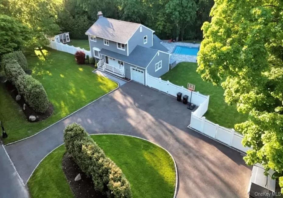 522 Moriches Road, Smithtown, NY, 5 Bedrooms Bedrooms, 8 Rooms Rooms,1 BathroomBathrooms,Residential,For Rent,Moriches,0,1002355 522 Moriches Road, Smithtown, NY, 5 Bedrooms Bedrooms, 8 Rooms Rooms,1 BathroomBathrooms,Residential,For Rent,Moriches,0,1002355