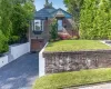 16 Warwick Place, North Hempstead, NY, 3 Bedrooms Bedrooms, 8 Rooms Rooms,2 BathroomsBathrooms,Residential,For Rent,Warwick,0,1002284 16 Warwick Place, North Hempstead, NY, 3 Bedrooms Bedrooms, 8 Rooms Rooms,2 BathroomsBathrooms,Residential,For Rent,Warwick,0,1002284