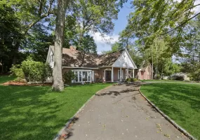 2 Myrtle Avenue, Warwick (town), NY, 5 Bedrooms Bedrooms, 10 Rooms Rooms,4 BathroomsBathrooms,Residential,For Rent,Myrtle,0,1002446 2 Myrtle Avenue, Warwick (town), NY, 5 Bedrooms Bedrooms, 10 Rooms Rooms,4 BathroomsBathrooms,Residential,For Rent,Myrtle,0,1002446