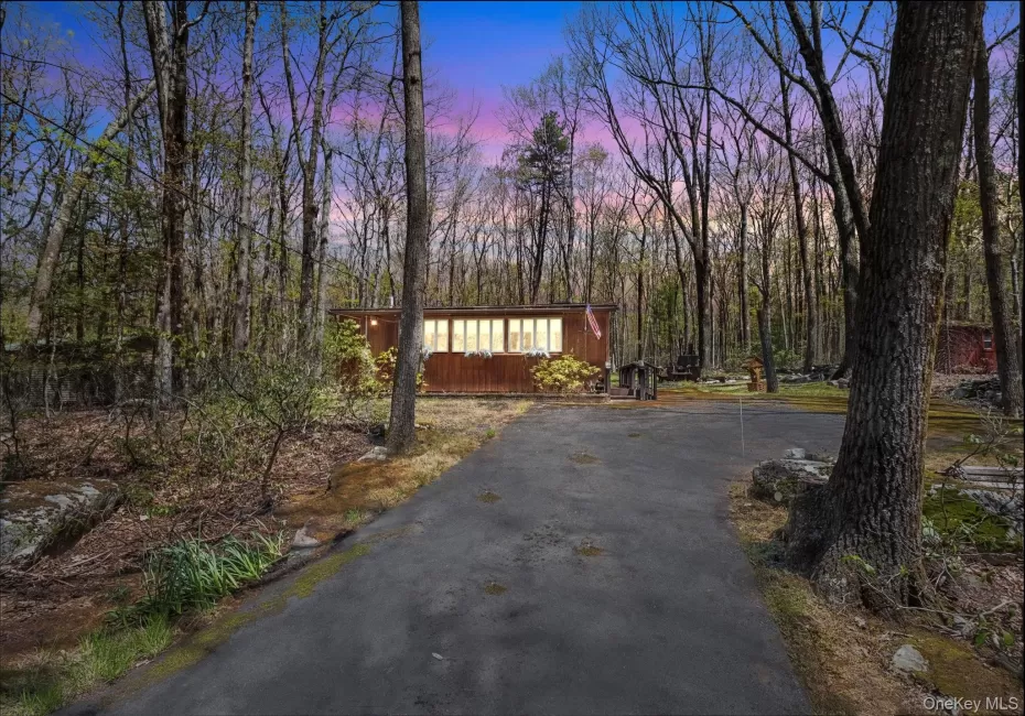 25 Canal Road, Thompson, NY, 3 Bedrooms Bedrooms, 5 Rooms Rooms,2 BathroomsBathrooms,Residential,For Rent,Canal,0,999847 25 Canal Road, Thompson, NY, 3 Bedrooms Bedrooms, 5 Rooms Rooms,2 BathroomsBathrooms,Residential,For Rent,Canal,0,999847