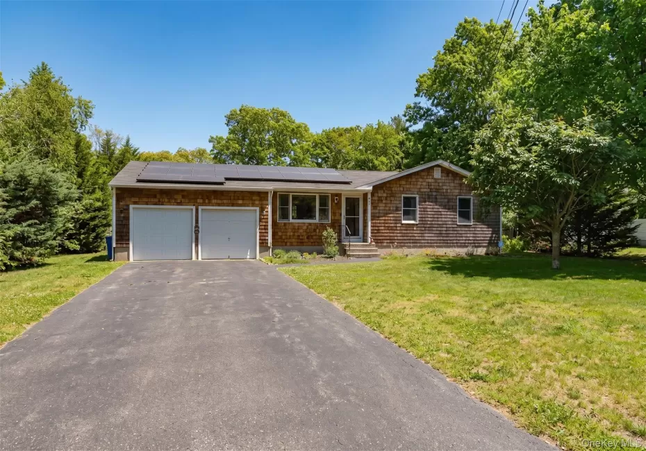 37 Crescent Bow, Brookhaven, NY, 3 Bedrooms Bedrooms, 6 Rooms Rooms,2 BathroomsBathrooms,Residential,For Rent,Crescent Bow,0,1001861 37 Crescent Bow, Brookhaven, NY, 3 Bedrooms Bedrooms, 6 Rooms Rooms,2 BathroomsBathrooms,Residential,For Rent,Crescent Bow,0,1001861