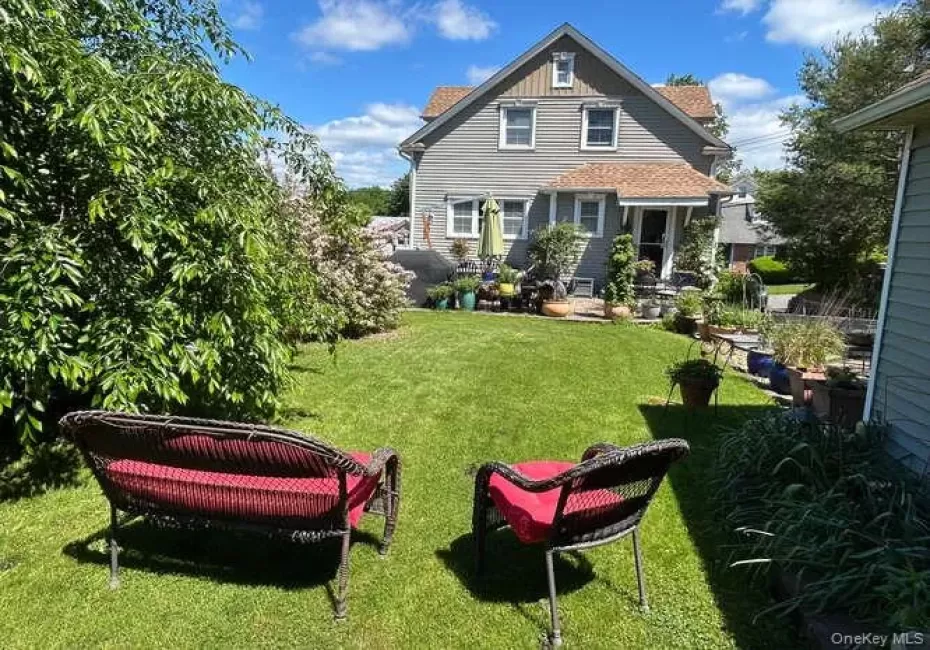 28 Jane Street, North Hempstead, NY, 2 Bedrooms Bedrooms, 9 Rooms Rooms,1 BathroomBathrooms,Residential,For Rent,Jane,0,963143 28 Jane Street, North Hempstead, NY, 2 Bedrooms Bedrooms, 9 Rooms Rooms,1 BathroomBathrooms,Residential,For Rent,Jane,0,963143
