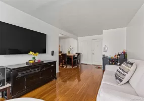 3239 Barker Avenue, New York, NY, 2 Bedrooms Bedrooms, 4 Rooms Rooms,1 BathroomBathrooms,Residential,For Rent,Barker,0,983838 3239 Barker Avenue, New York, NY, 2 Bedrooms Bedrooms, 4 Rooms Rooms,1 BathroomBathrooms,Residential,For Rent,Barker,0,983838
