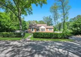 19 Oakland Avenue, Brookhaven, NY, 4 Bedrooms Bedrooms, 8 Rooms Rooms,2 BathroomsBathrooms,Residential,For Rent,Oakland,0,KEY1001179 19 Oakland Avenue, Brookhaven, NY, 4 Bedrooms Bedrooms, 8 Rooms Rooms,2 BathroomsBathrooms,Residential,For Rent,Oakland,0,KEY1001179