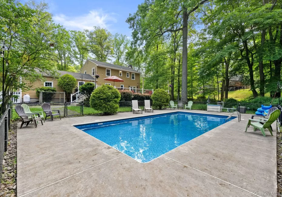 95 Pine Hill Road, Woodbury, NY, 4 Bedrooms Bedrooms, 8 Rooms Rooms,2 BathroomsBathrooms,Residential,For Rent,Pine Hill,0,KEY1000710 95 Pine Hill Road, Woodbury, NY, 4 Bedrooms Bedrooms, 8 Rooms Rooms,2 BathroomsBathrooms,Residential,For Rent,Pine Hill,0,KEY1000710