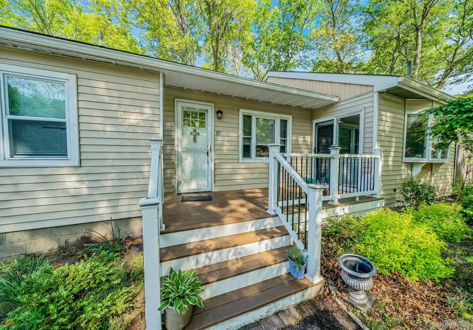 17 Arnold Drive, Brookhaven, NY, 3 Bedrooms Bedrooms, 8 Rooms Rooms,3 BathroomsBathrooms,Residential,For Rent,Arnold,0,1001593 17 Arnold Drive, Brookhaven, NY, 3 Bedrooms Bedrooms, 8 Rooms Rooms,3 BathroomsBathrooms,Residential,For Rent,Arnold,0,1001593