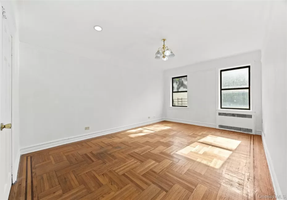 35-50 82nd Street, New York, NY, 1 Bedroom Bedrooms, 3 Rooms Rooms,1 BathroomBathrooms,Residential,For Rent,82nd,0,1002983 35-50 82nd Street, New York, NY, 1 Bedroom Bedrooms, 3 Rooms Rooms,1 BathroomBathrooms,Residential,For Rent,82nd,0,1002983
