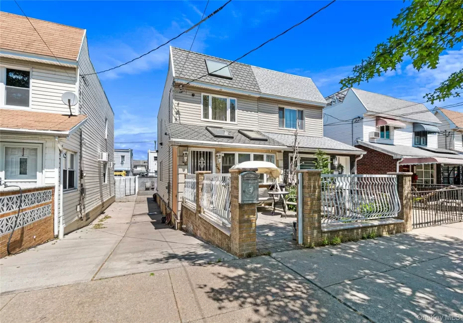 2049 71st Street, New York, NY, 2 Bedrooms Bedrooms, 4 Rooms Rooms,1 BathroomBathrooms,Residential,For Rent,71st,0,999524 2049 71st Street, New York, NY, 2 Bedrooms Bedrooms, 4 Rooms Rooms,1 BathroomBathrooms,Residential,For Rent,71st,0,999524