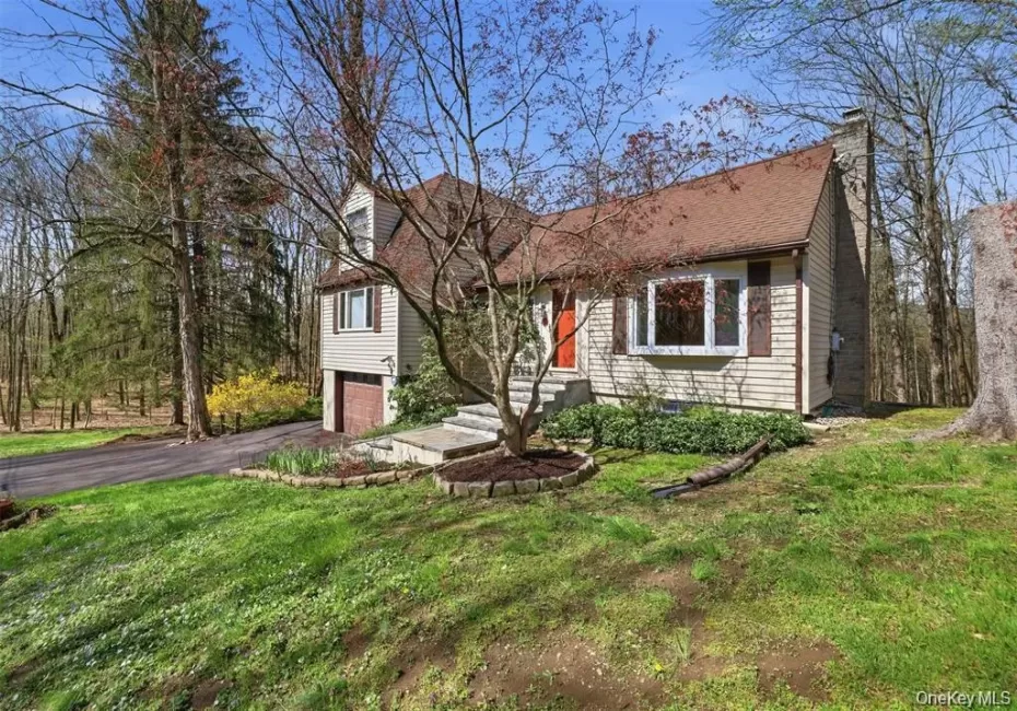 307 Old Kingston Road, New Paltz, NY, 4 Bedrooms Bedrooms, 9 Rooms Rooms,2 BathroomsBathrooms,Residential,For Rent,Old Kingston,0,1003064 307 Old Kingston Road, New Paltz, NY, 4 Bedrooms Bedrooms, 9 Rooms Rooms,2 BathroomsBathrooms,Residential,For Rent,Old Kingston,0,1003064