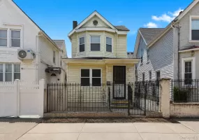 180 Fountain Avenue, New York, NY, 3 Bedrooms Bedrooms, 3 Rooms Rooms,2 BathroomsBathrooms,Residential,For Rent,Fountain,0,1002617 180 Fountain Avenue, New York, NY, 3 Bedrooms Bedrooms, 3 Rooms Rooms,2 BathroomsBathrooms,Residential,For Rent,Fountain,0,1002617