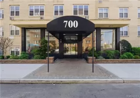 700 Shore Road, Long Beach, NY, 1 Bedroom Bedrooms, 3 Rooms Rooms,1 BathroomBathrooms,Residential,For Rent,Shore,0,KEY1003136 700 Shore Road, Long Beach, NY, 1 Bedroom Bedrooms, 3 Rooms Rooms,1 BathroomBathrooms,Residential,For Rent,Shore,0,KEY1003136