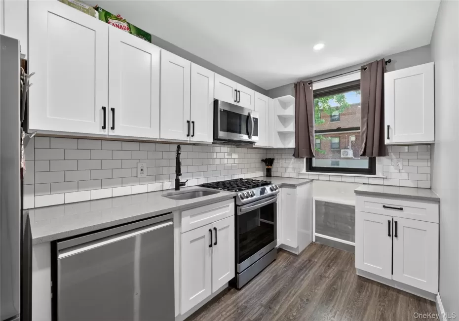 56-21 Douglastion Parkway, New York, NY, 3 Bedrooms Bedrooms, 6 Rooms Rooms,1 BathroomBathrooms,Residential,For Rent,Douglastion,0,1003160 56-21 Douglastion Parkway, New York, NY, 3 Bedrooms Bedrooms, 6 Rooms Rooms,1 BathroomBathrooms,Residential,For Rent,Douglastion,0,1003160